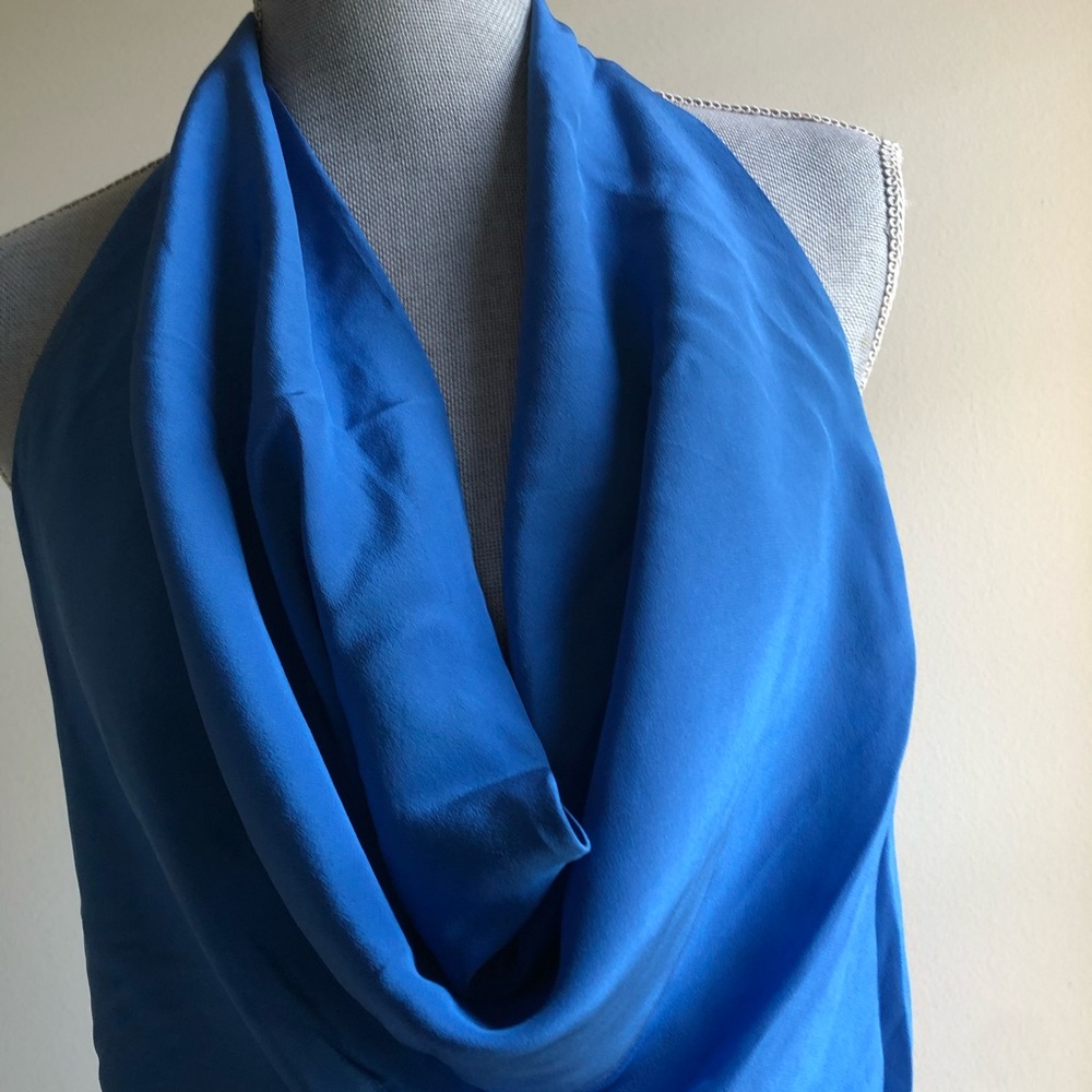 Elegant Blue Scarf